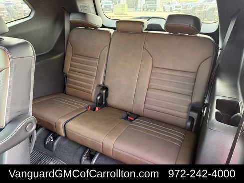 New 2026 GMC Acadia Denali Ultimate w/ LPO, Floor Liner Package AWD/4WD image 26