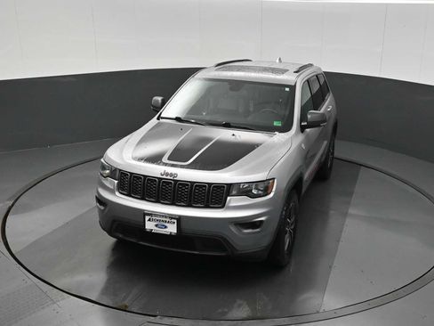 Used 2020 Jeep Grand Cherokee Trailhawk image 19