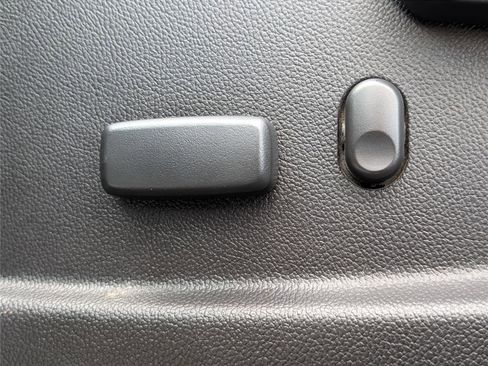 Used 2017 Chevrolet Colorado Z71 image 20