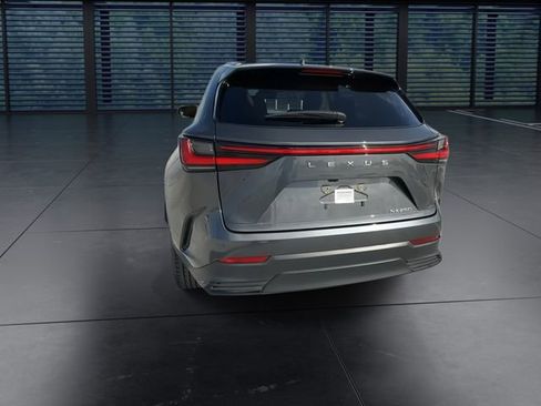 Used 2025 Lexus NX 250 FWD w/ Towing Package (2000 Lbs) image 7