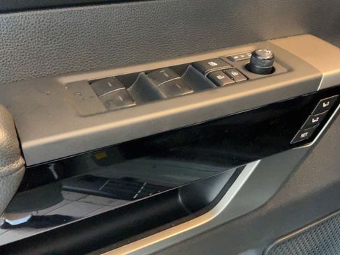Certified 2025 Toyota Tundra Limited AWD/4WD image 23