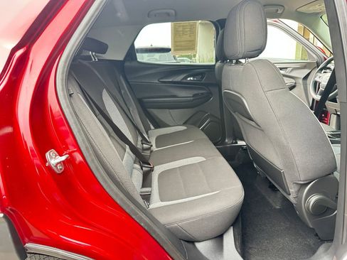 Used 2025 Chevrolet TrailBlazer LT image 25