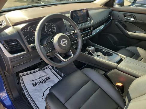 Certified 2023 Nissan Rogue SL FWD image 16