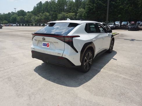 Used 2024 Toyota bZ4X AWD w/ Weather Package image 25