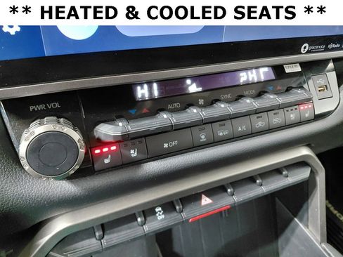 Used 2023 Toyota Tundra Limited image 7