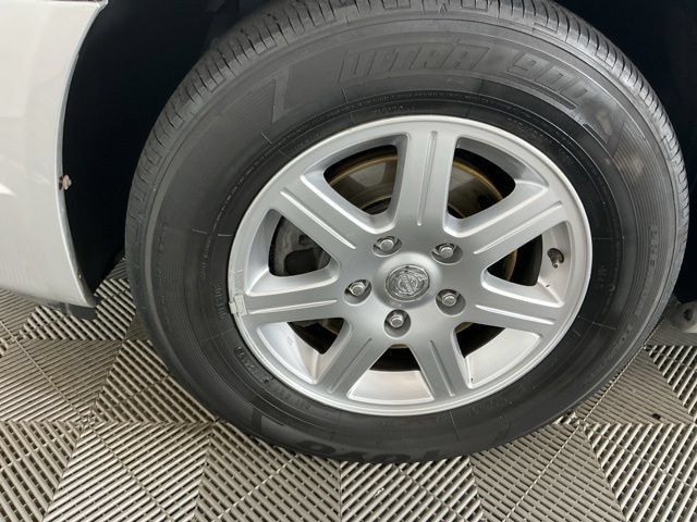Used 2008 Chrysler Town & Country Touring FWD image 32
