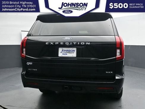 Used 2025 Ford Expedition Max Active AWD/4WD image 12