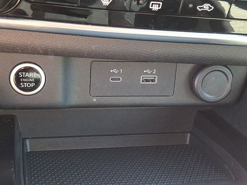 Used 2021 Nissan Rogue S AWD/4WD image 22