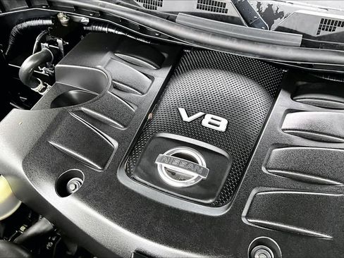 Used 2023 Nissan Armada SL w/ Midnight Edition Package image 32