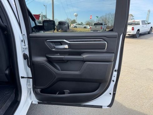 Used 2024 RAM 1500 Big Horn image 32