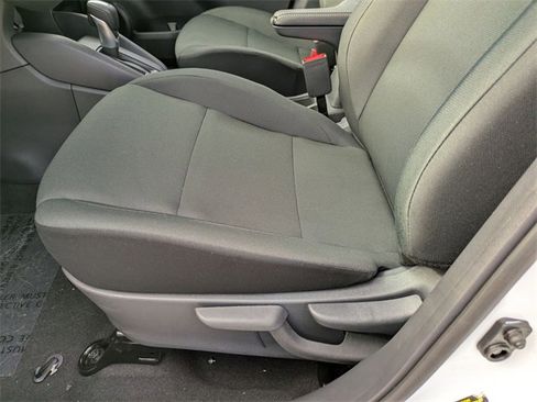 New 2025 Nissan Kicks Play S image 15