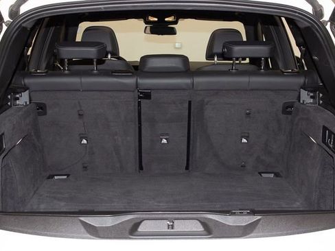 Used 2025 BMW X5 xDrive50e image 14