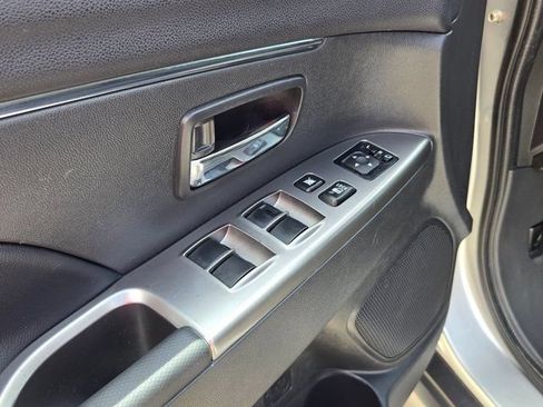 Used 2025 Mitsubishi Outlander Sport SE AWD/4WD image 14