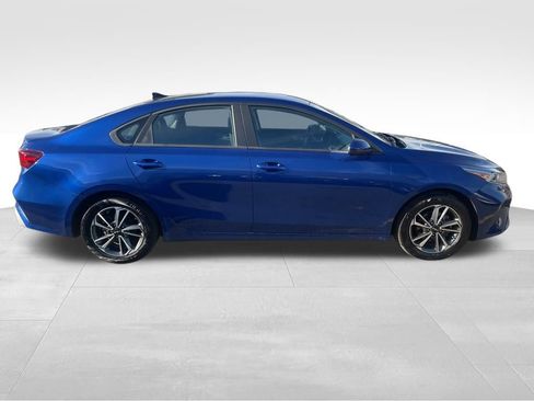 Used 2023 Kia Forte LXS image 8
