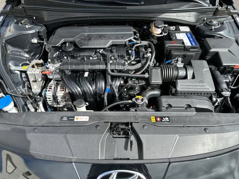 Certified 2023 Hyundai Elantra Limited FWD image 10