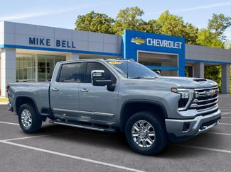 Used 2024 Chevrolet Silverado 2500 High Country w/ High Country Premium Package AWD/4WD video 1