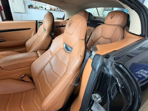 Used 2016 Maserati GranTurismo Sport RWD image 39