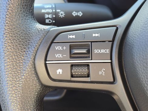 Used 2023 Honda HR-V LX image 23