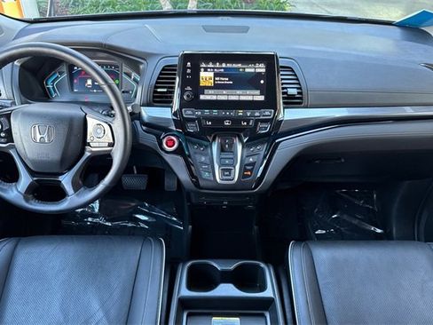 Certified 2024 Honda Odyssey Elite image 17