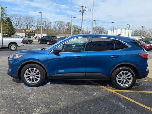 Used 2022 Ford Escape SE image 6