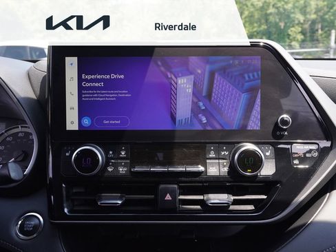 Used 2023 Toyota Highlander XLE AWD/4WD image 53
