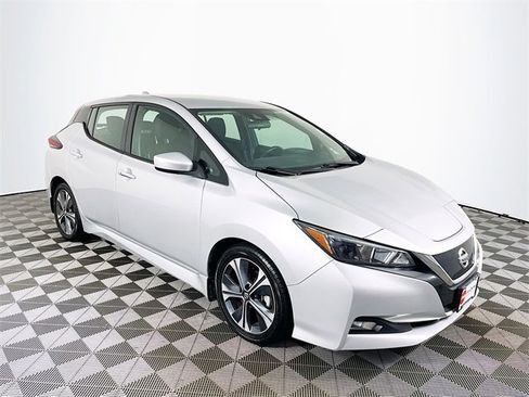 Used 2021 Nissan Leaf SV image 1