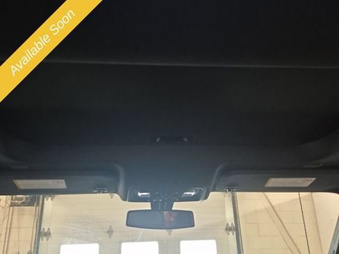 Used 2022 GMC Sierra 2500 AT4 w/ AT4 Preferred Package AWD/4WD image 7