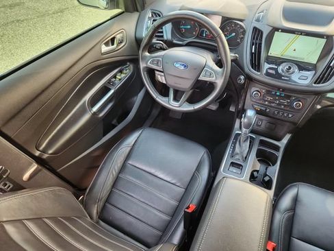 Certified 2019 Ford Escape Titanium AWD/4WD image 12