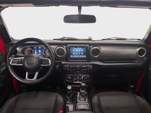 Used 2019 Jeep Wrangler Unlimited Sahara w/ Safety Group image 40