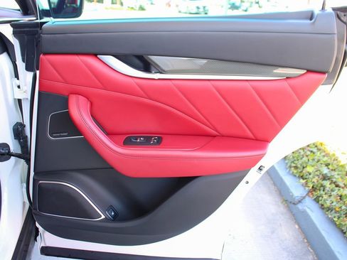 Used 2019 Maserati Levante S GranLusso AWD/4WD image 43