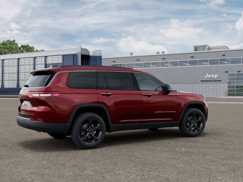 New 2026 Jeep Grand Cherokee L Limited w/ Limited Altitude Package AWD/4WD image 4