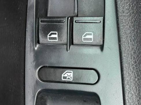 Used 2014 Volkswagen Jetta SE FWD image 19