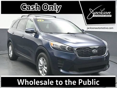 Used 2019 Kia Sorento FWD w/ LX Convenience Package image 1