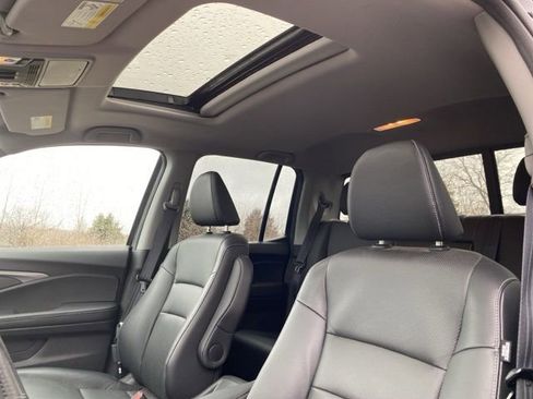 Certified 2023 Honda Ridgeline RTL image 14