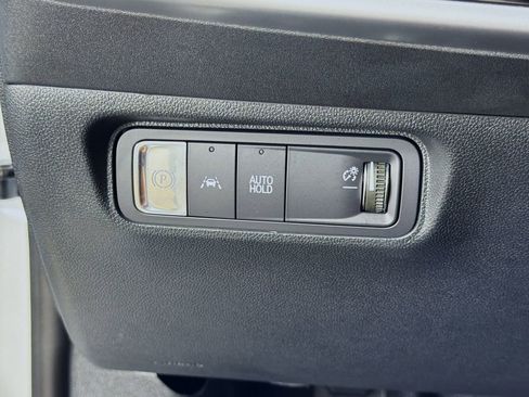 Used 2025 Honda Prologue EX image 18