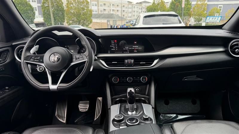 Used 2018 Alfa Romeo Stelvio Ti Sport AWD/4WD image 26