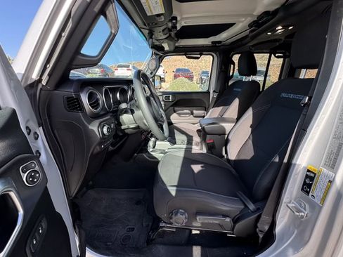 Used 2023 Jeep Wrangler Unlimited Rubicon 4xe w/ Steel Bumper Group image 9