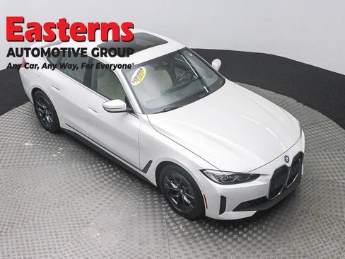 Used 2023 BMW i4 eDrive35 w/ Premium Package RWD image 3