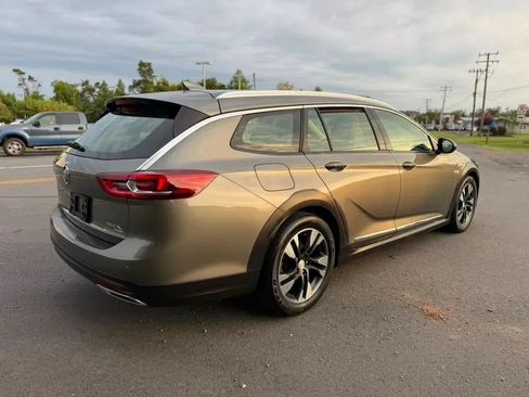 Used 2019 Buick Regal Essence w/ Driver Confidence Package I AWD/4WD image 6