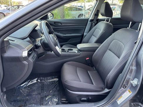 Used 2026 Nissan Altima 2.5 SV FWD image 27