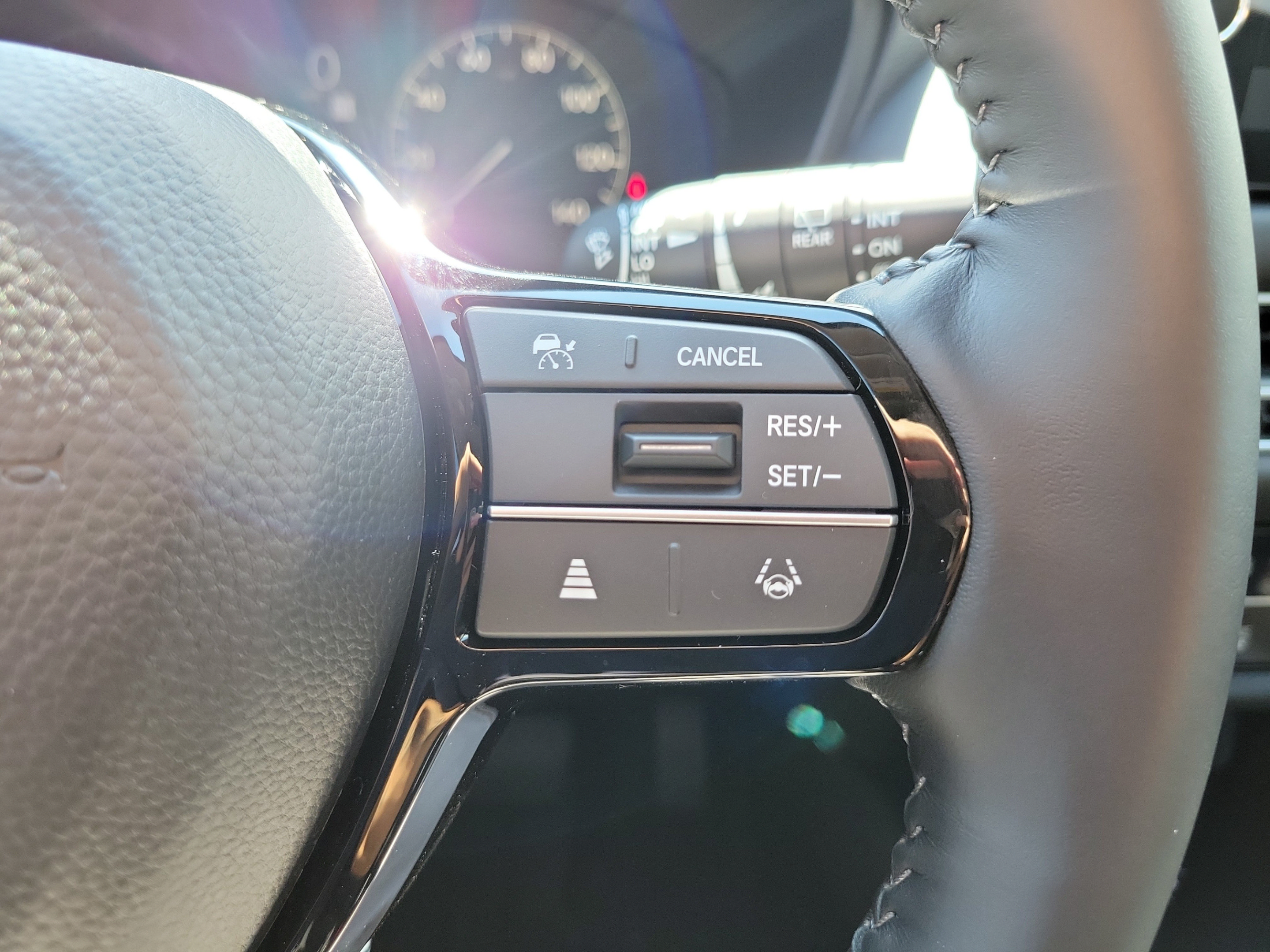 New 2027 Honda HR-V EX-L image 30