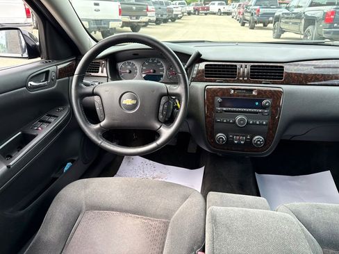 Used 2012 Chevrolet Impala LT FWD image 7