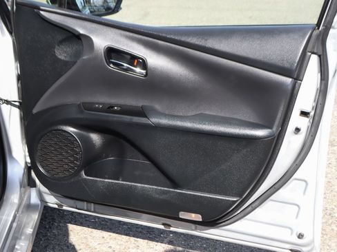 Used 2018 Toyota Prius Prime Premium w/ Carpet Mat Package FWD image 35