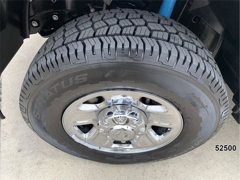 Used 2024 RAM 2500 Tradesman w/ Chrome Appearance Group AWD/4WD image 15