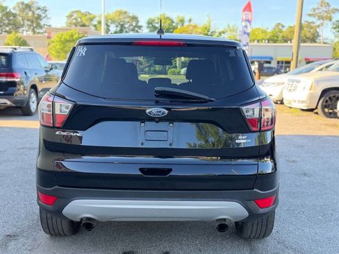 Used 2017 Ford Escape SE AWD/4WD image 7