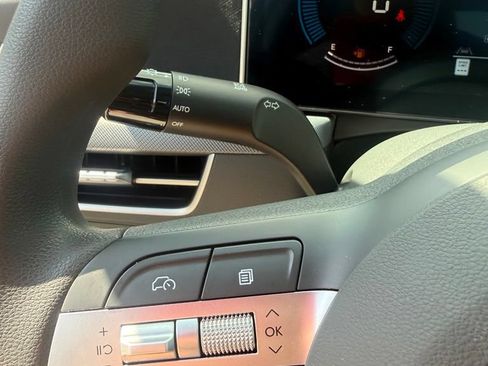 Used 2025 Hyundai Sonata SE FWD image 18