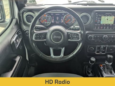Used 2019 Jeep Wrangler Unlimited Sahara AWD/4WD image 29