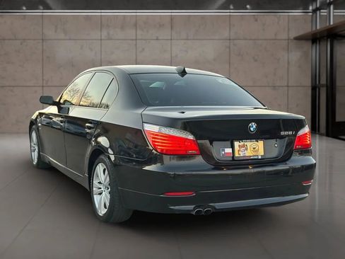 Used 2010 BMW 528i xDrive Sedan AWD/4WD image 3
