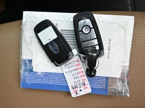 Used 2024 Ford F250 Lariat w/ Chrome Package image 10