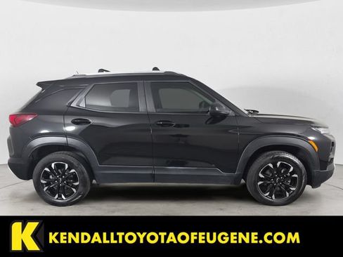 Used 2023 Chevrolet TrailBlazer LT w/ Convenience Package AWD/4WD image 4
